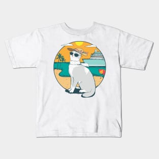 Sassy Cat on the Beach Kids T-Shirt